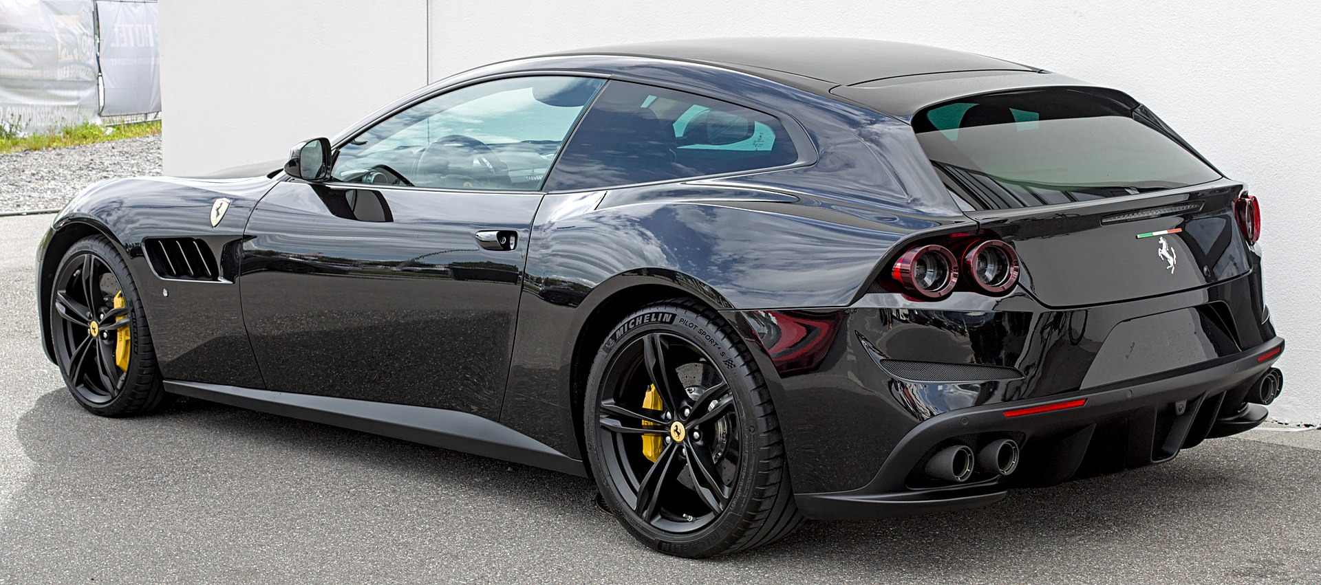 Ferrari GTC4Lusso T