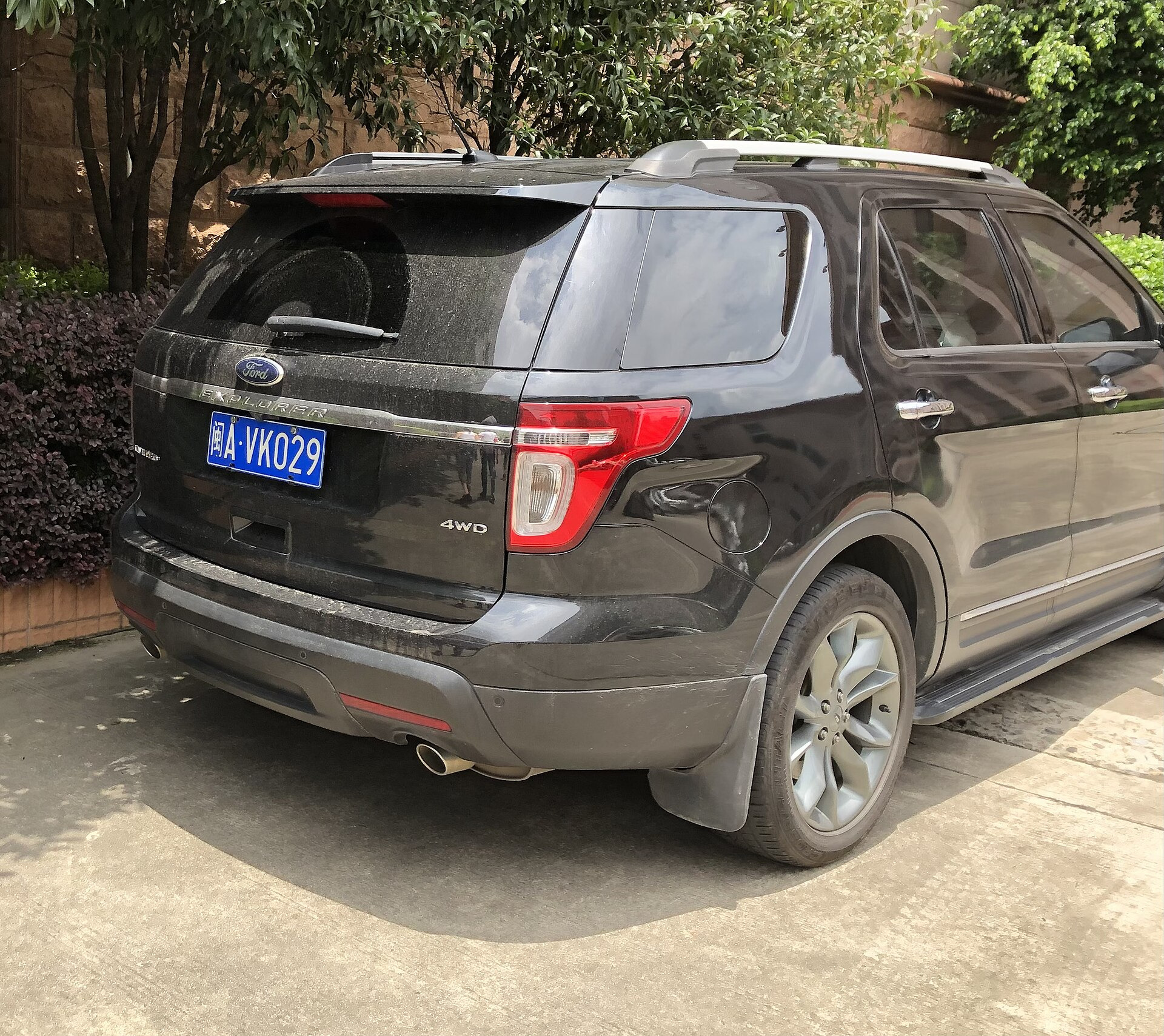 Ford Explorer V