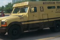 Ford F-350 Super Duty III Regular Cab Long box — снимка 2