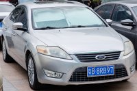 Ford Mondeo II Sedan — снимка 3