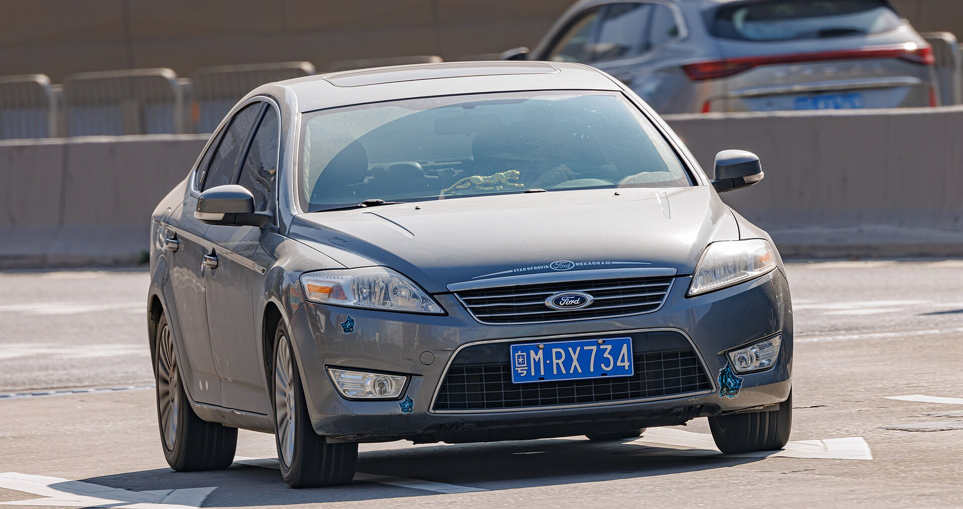 Ford Mondeo I Sedan