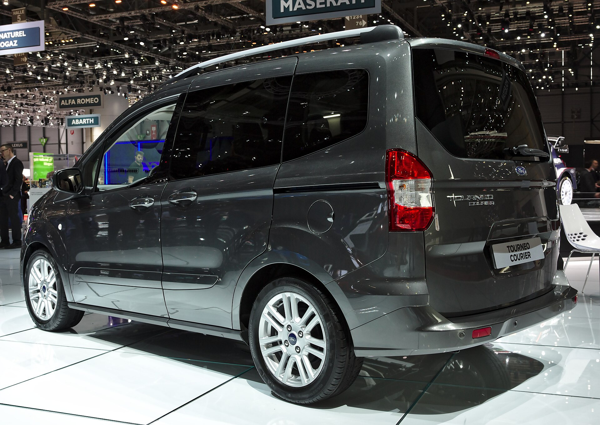 Ford Tourneo Courier I