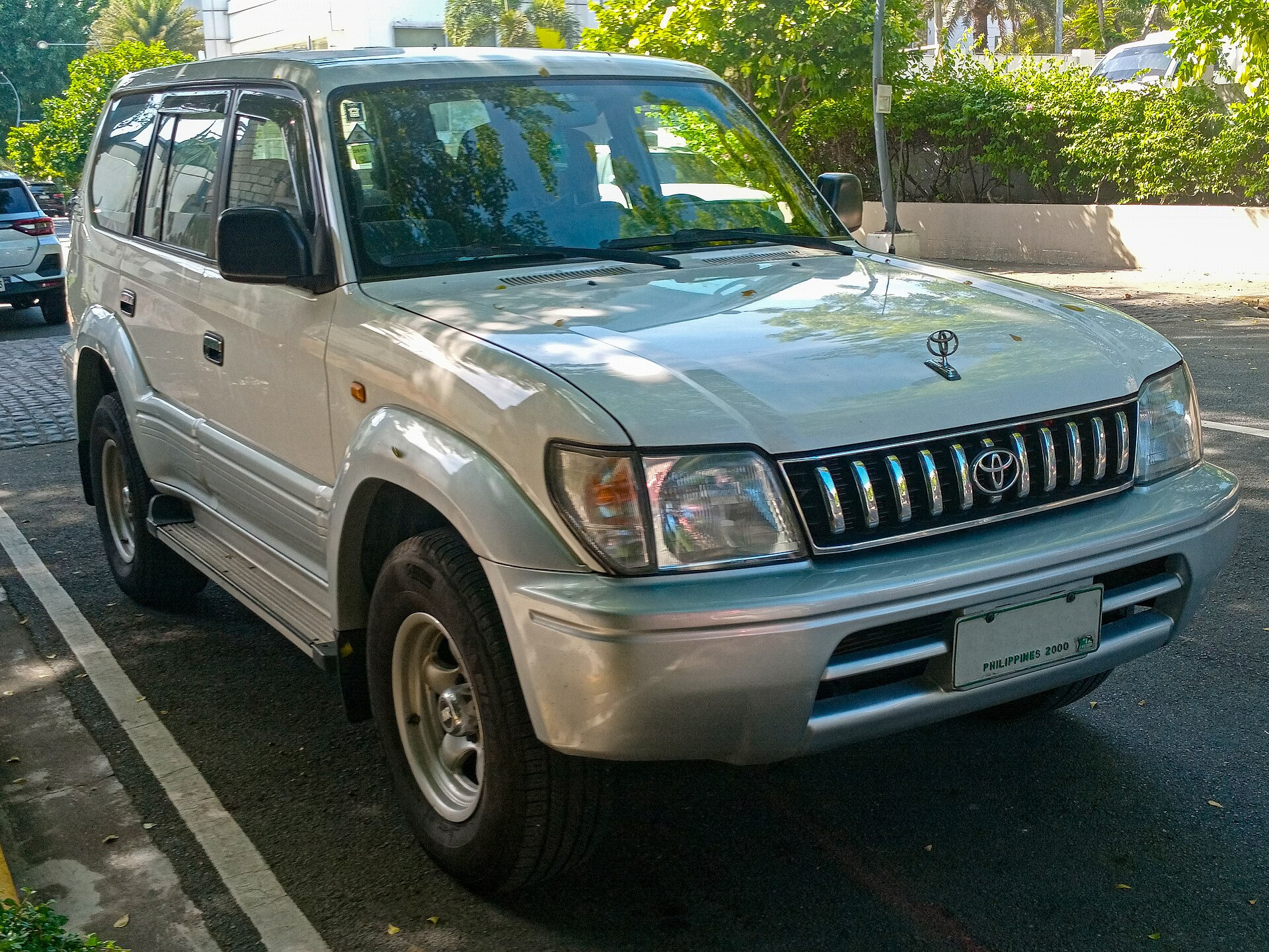 Toyota Land Cruiser Prado 90