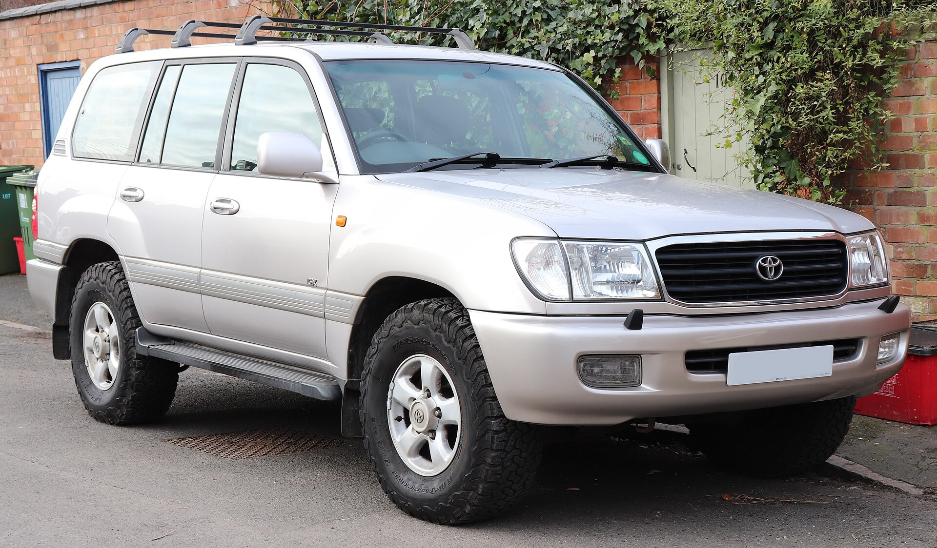 Toyota Land Cruiser 105