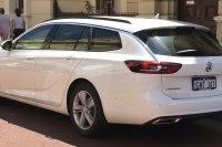 Holden Commodore Tourer V (ZB) — снимка 2