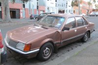 Holden Statesman (VH) — снимка 3