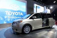Toyota Sienna II — снимка 2