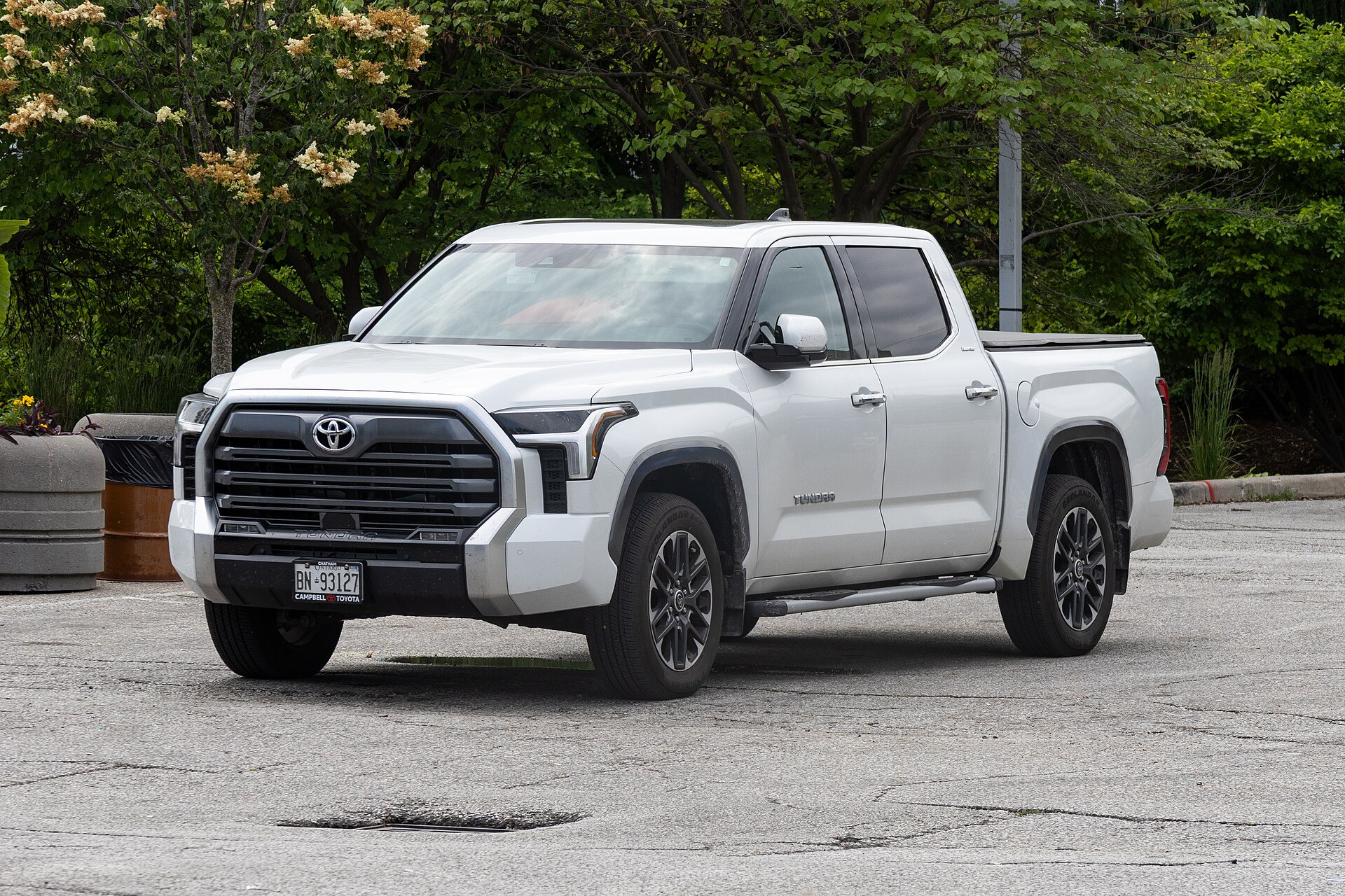 Toyota Tundra II 5.7i VVT-i V8 (381hp)