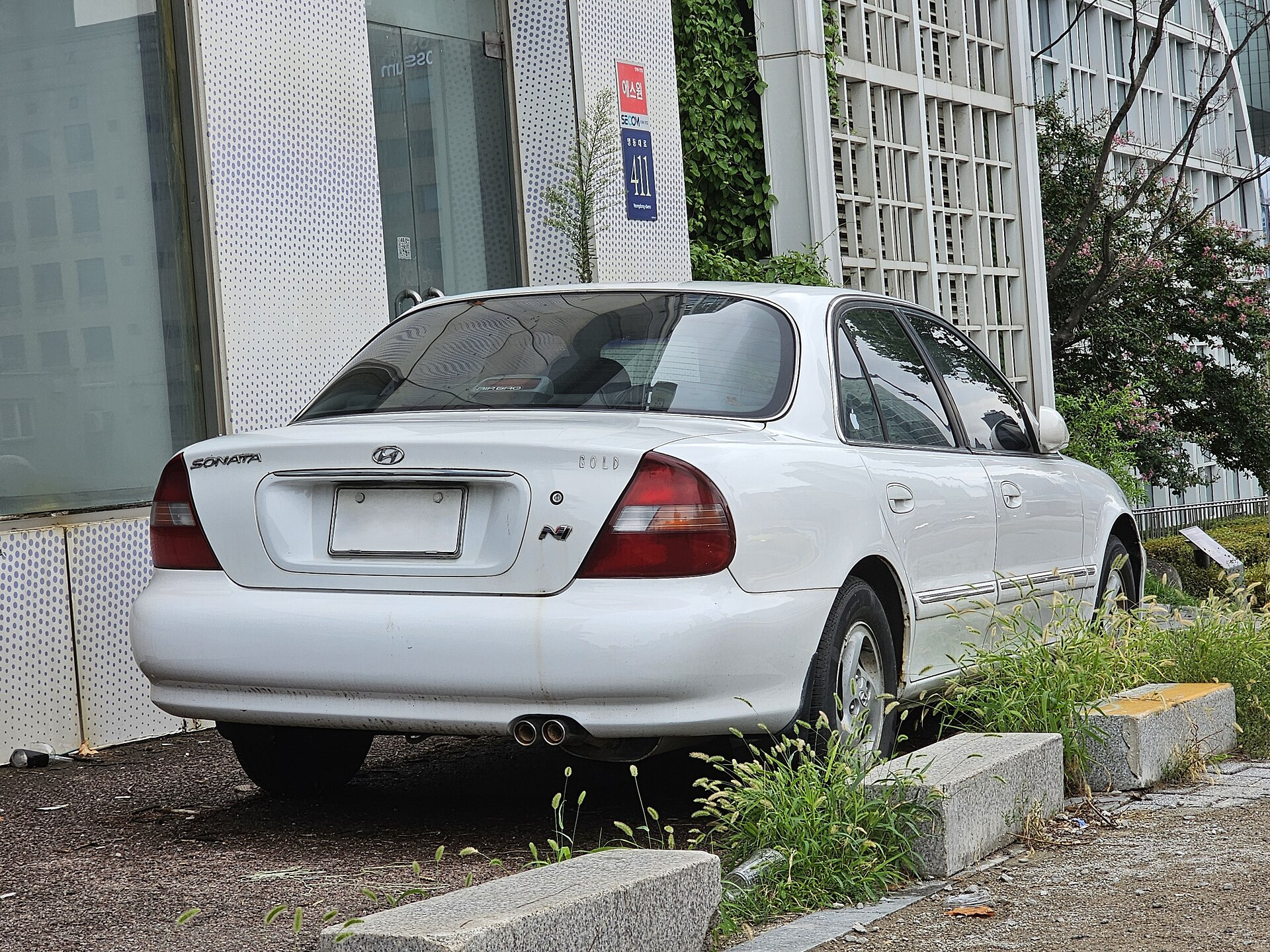 Hyundai Sonata III (Y3)