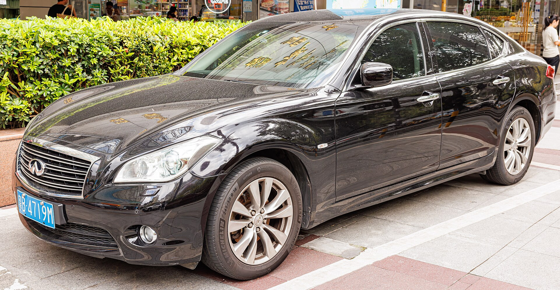 Infiniti M IV (Y51)