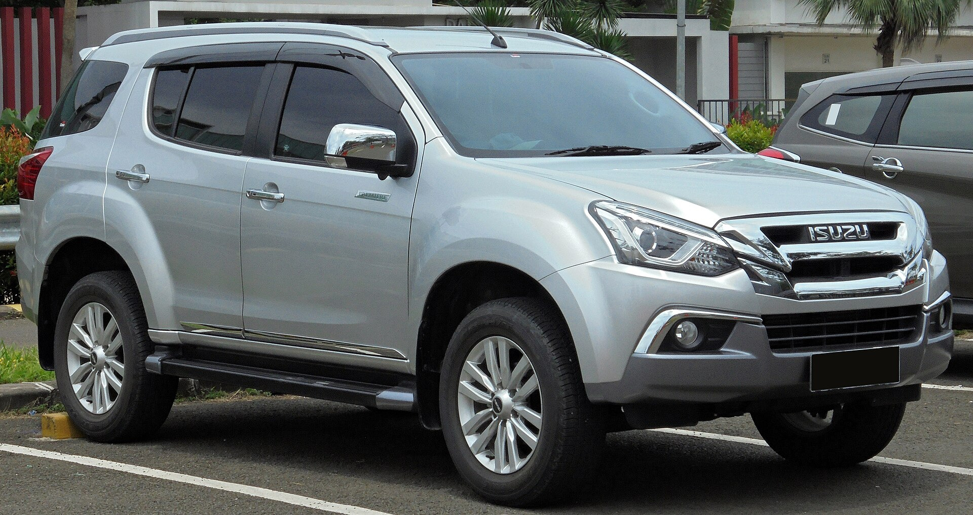 Isuzu Mu -X (RF20)