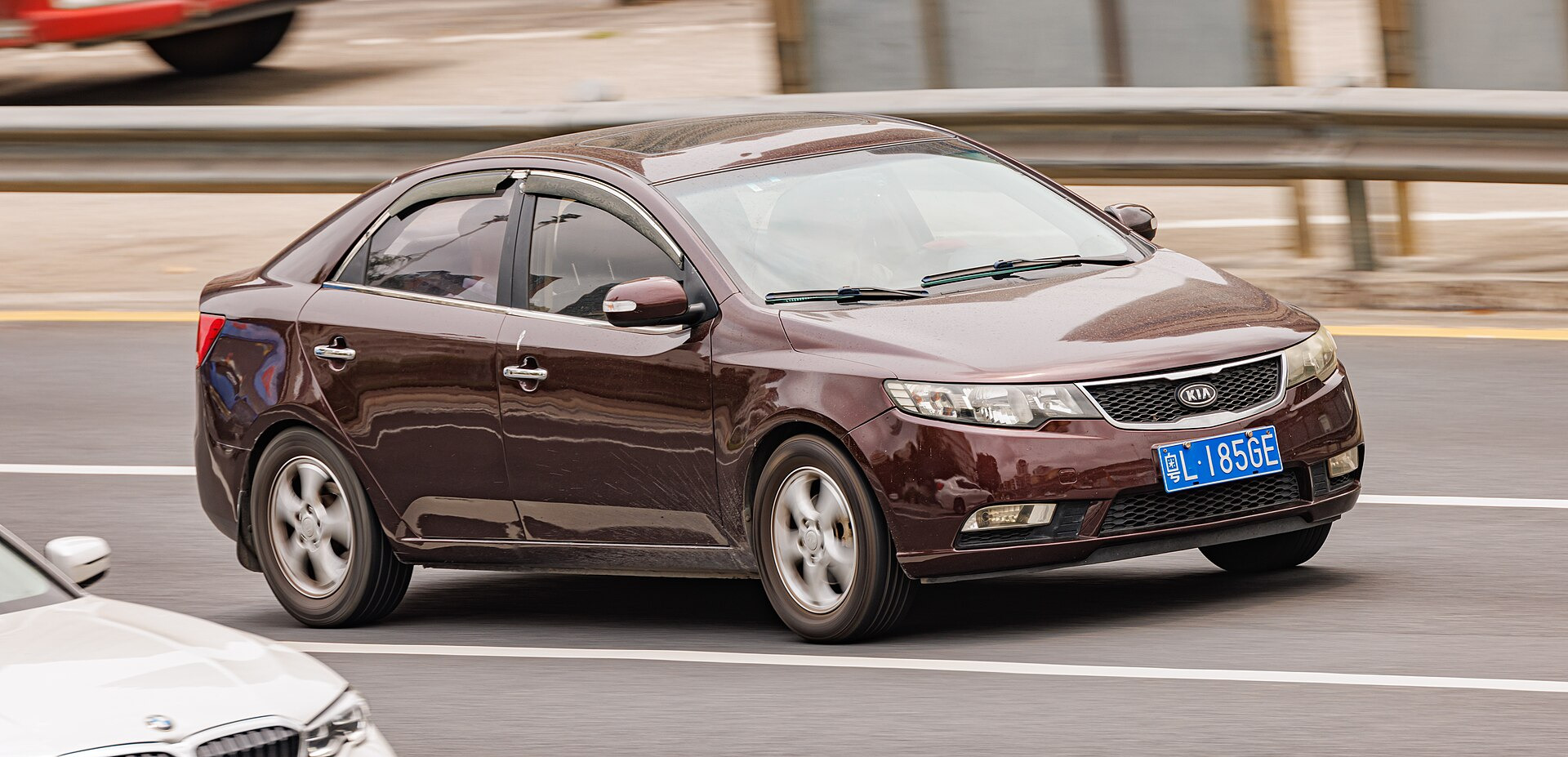 Kia Forte 5 II (facelift 2017)