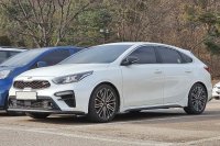 Kia K3 GT Hatchback — снимка 3