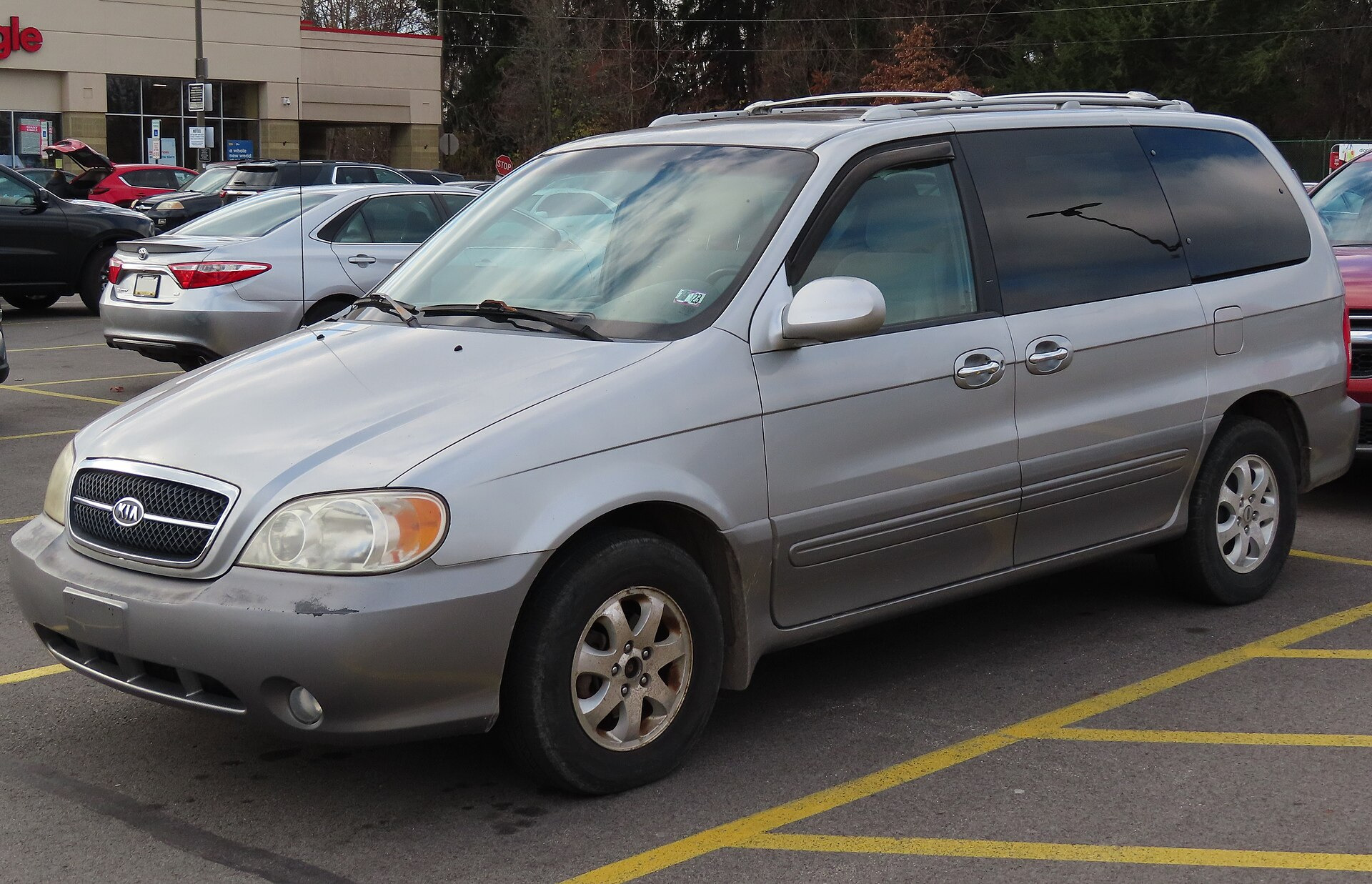 Kia Sedona II SWB