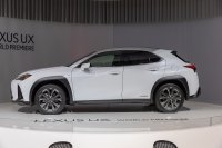 Lexus UX — снимка 2