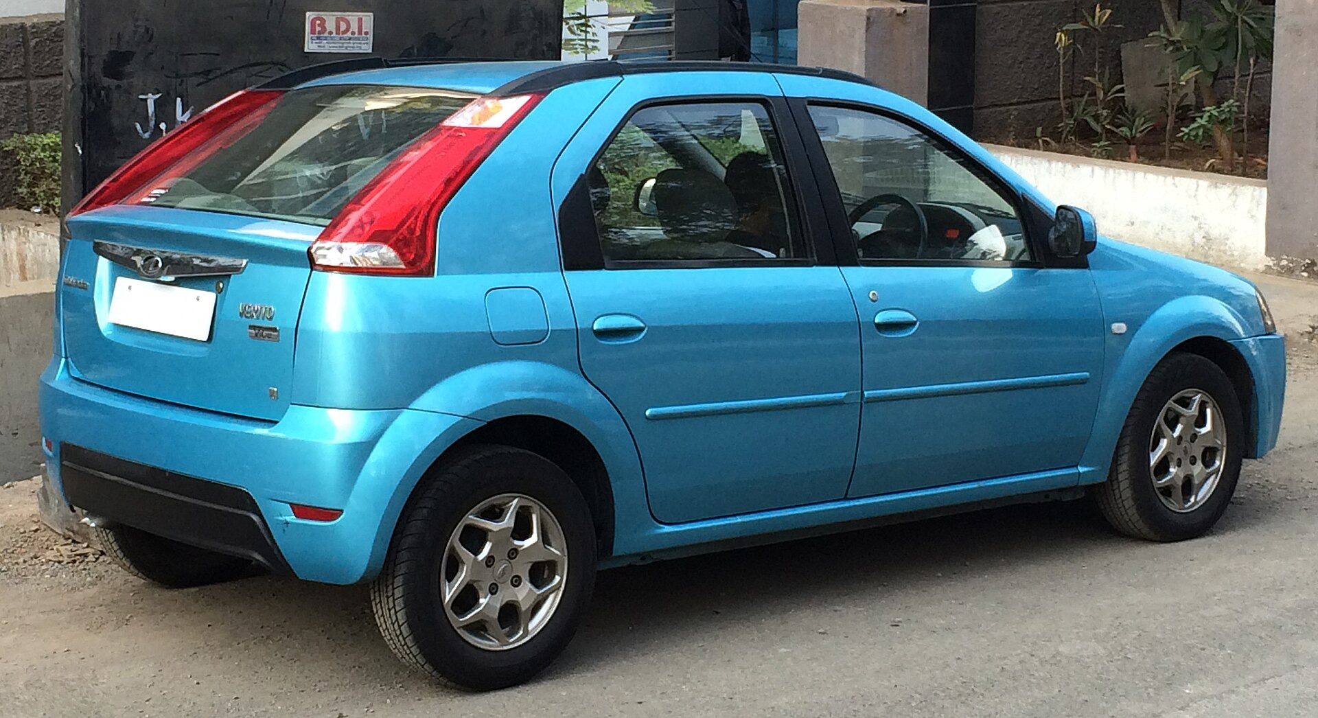 Mahindra E Verito