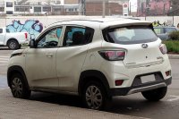 Mahindra KUV 100 NXT (facelift 2017) — снимка 2