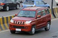 Mahindra TUV300 — снимка 3