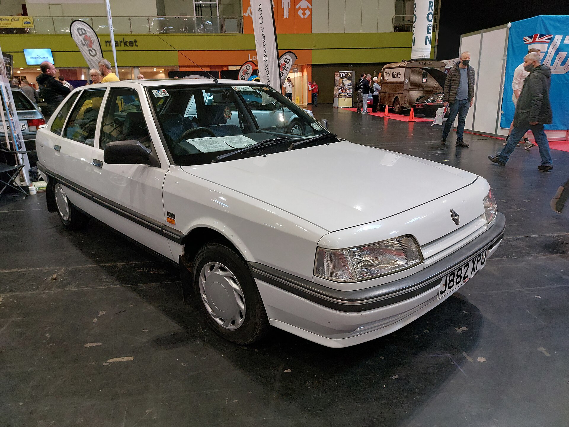 Renault 21 Stufenheck L48