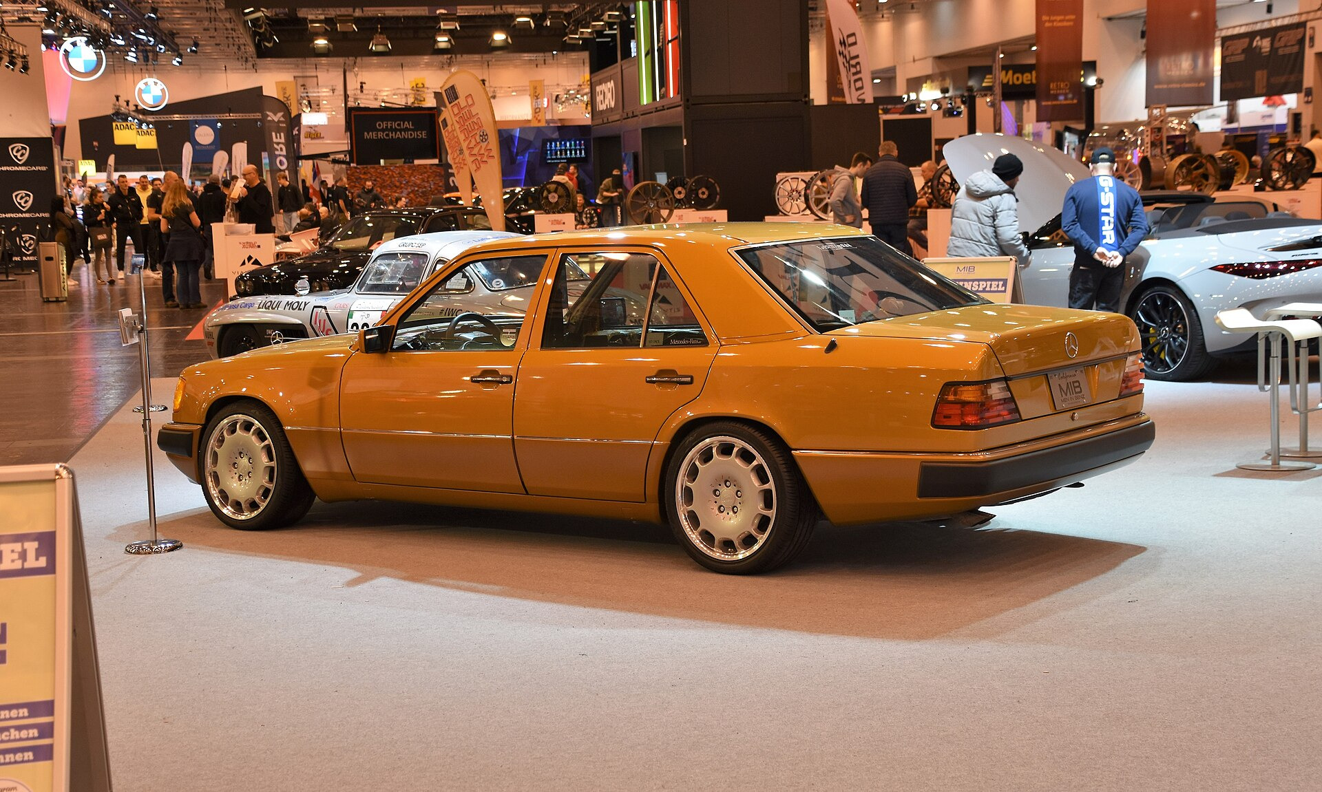 Mercedes-Benz 400 (W124)