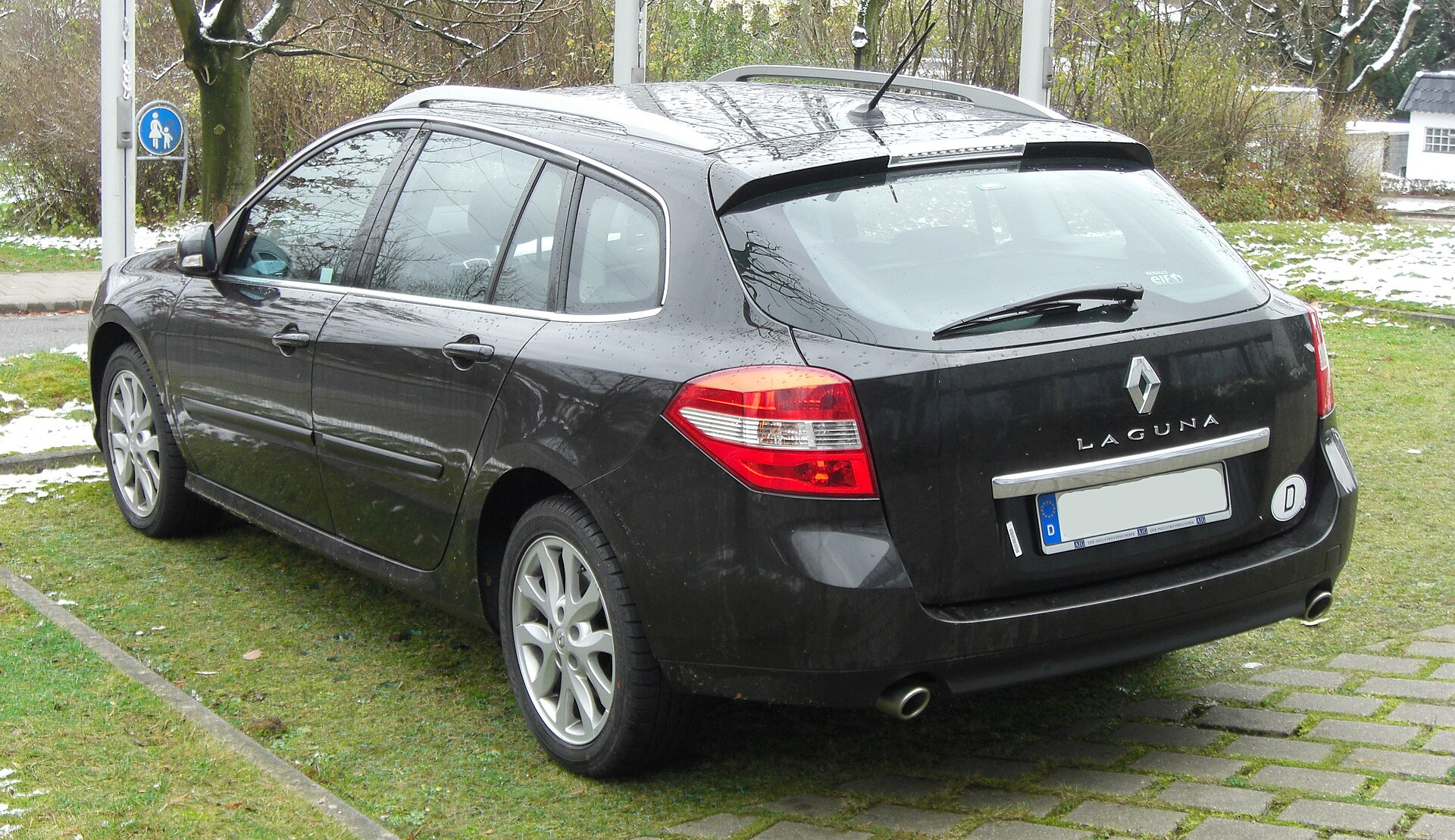 Renault Laguna Grandtour III 2.0 dCi FAP (150hp)