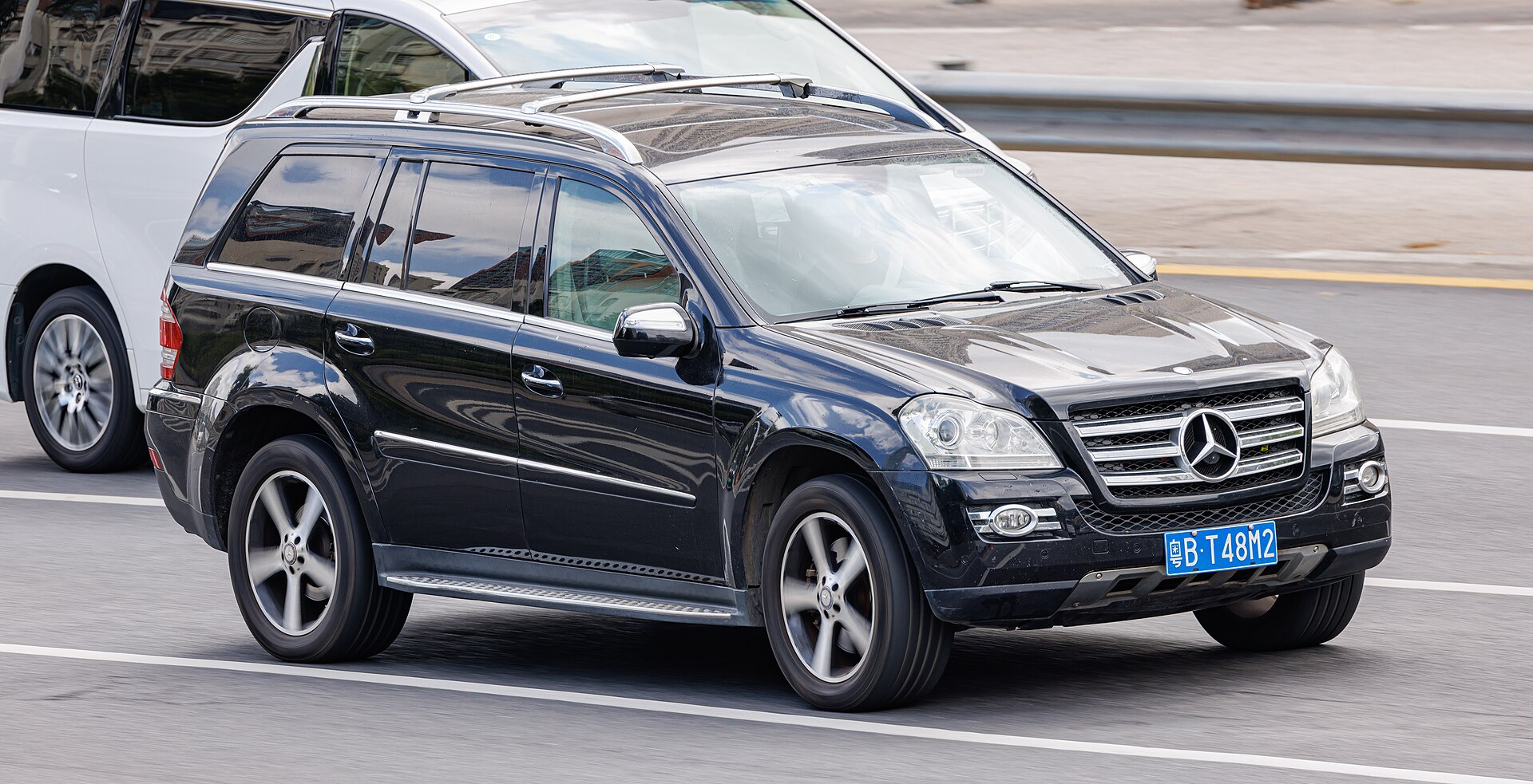Mercedes-Benz GL (X164 facelift 2009) GL 500 (388hp) 4MATIC G-TRONIC