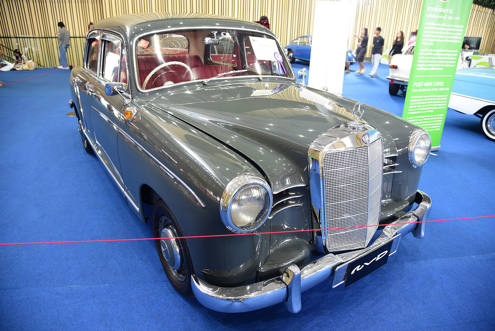 Mercedes-Benz Ponton W121 Sedan