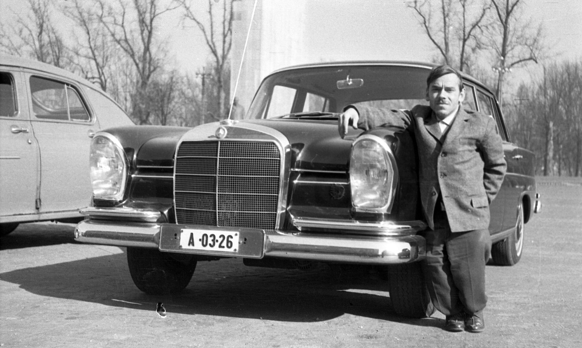 Mercedes-Benz W111