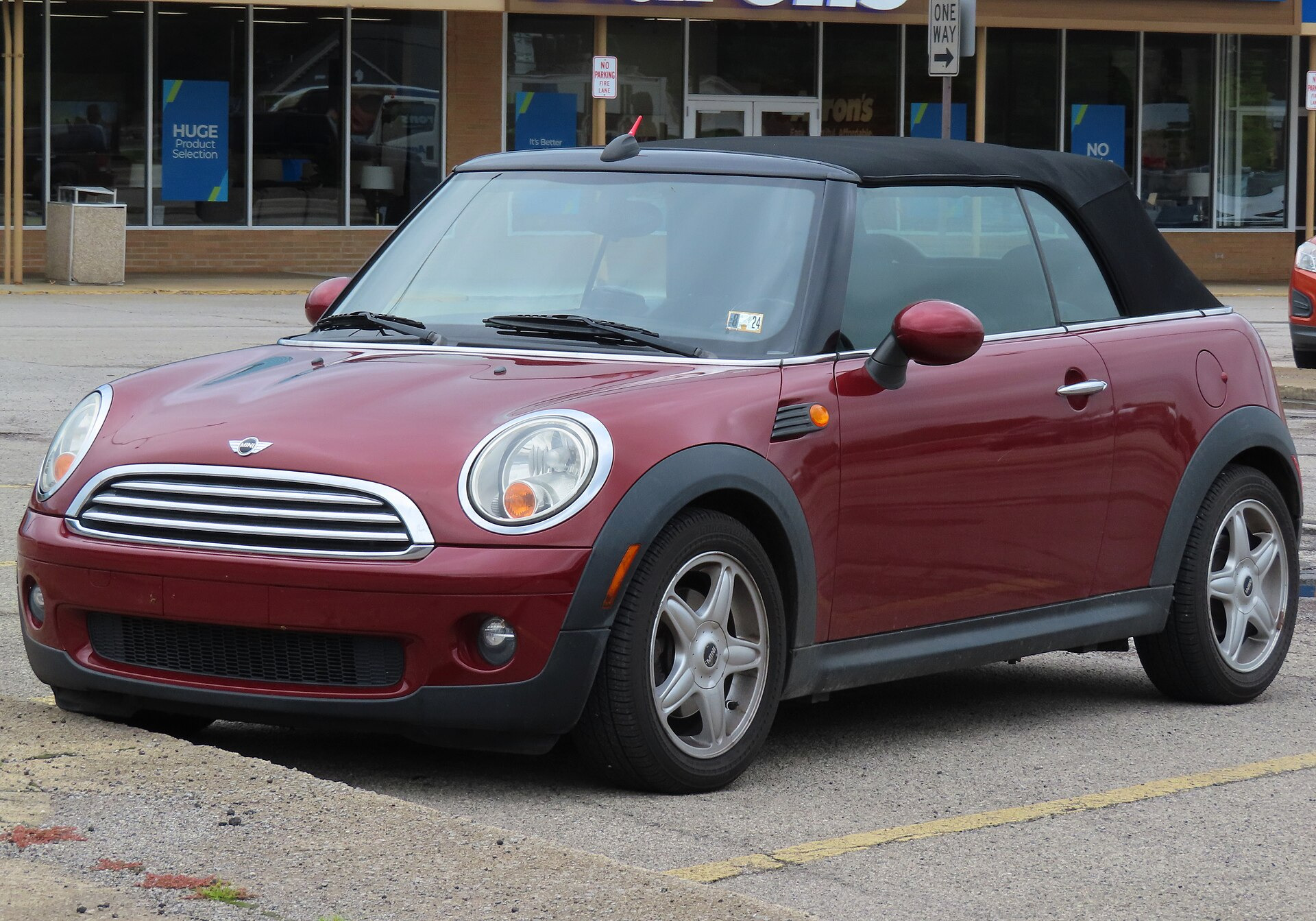 Mini John Cooper Works Convertible (R57)