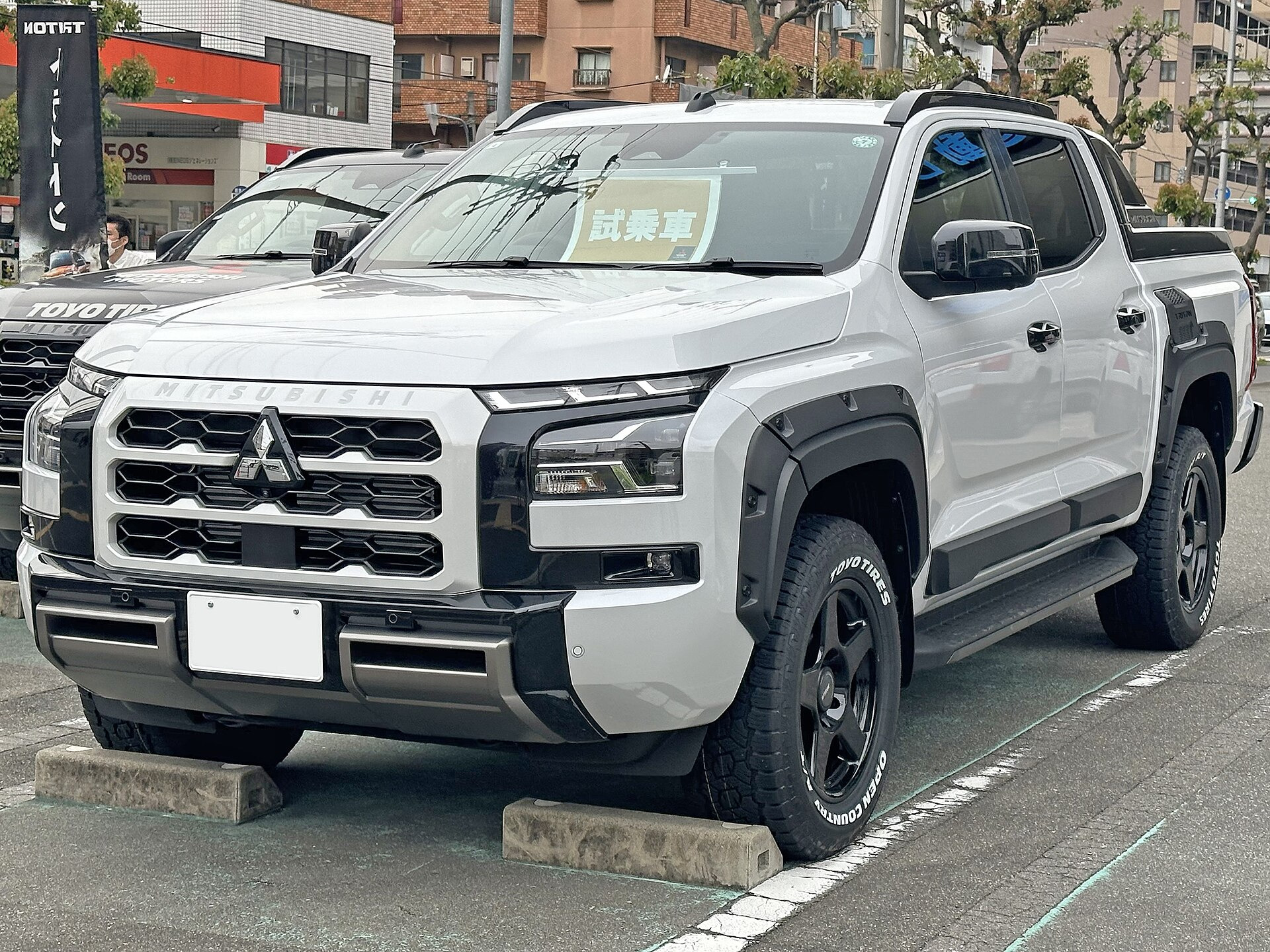 Mitsubishi Triton V Double Cab Pick Up (facelift 2019)