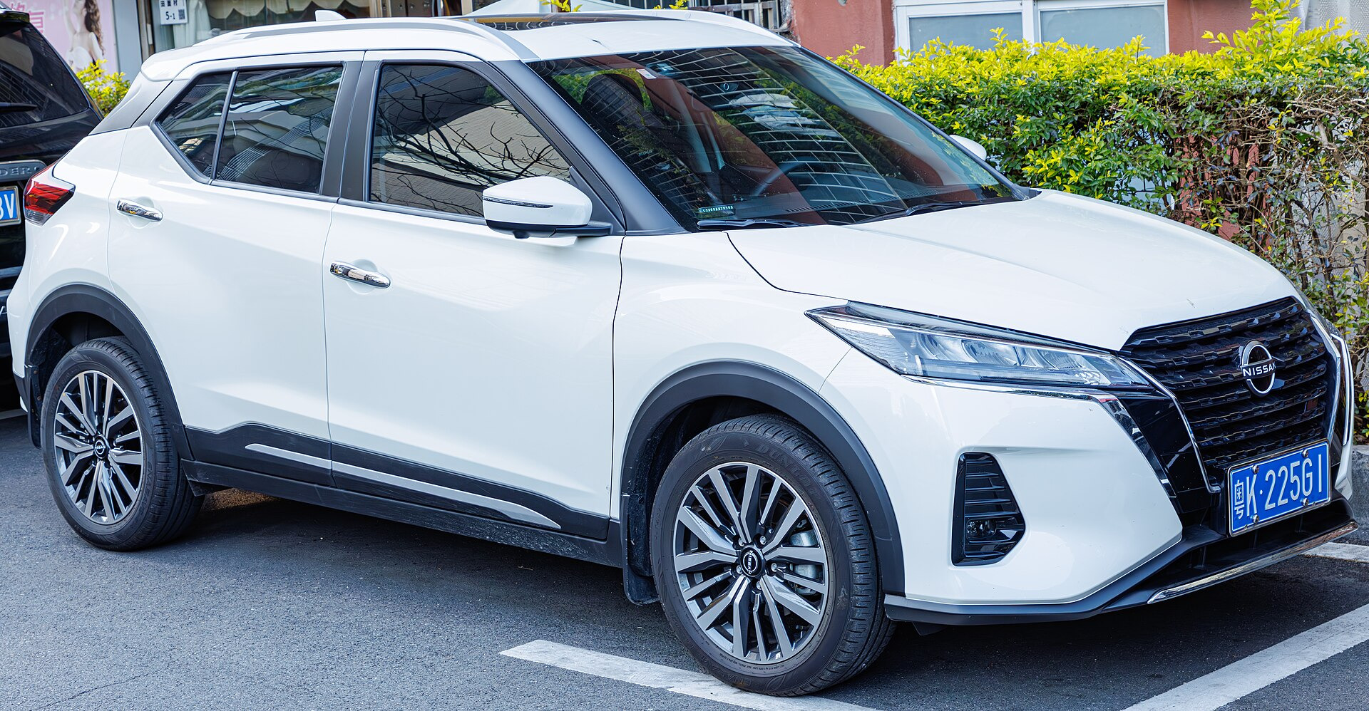 Nissan Kicks (P15)