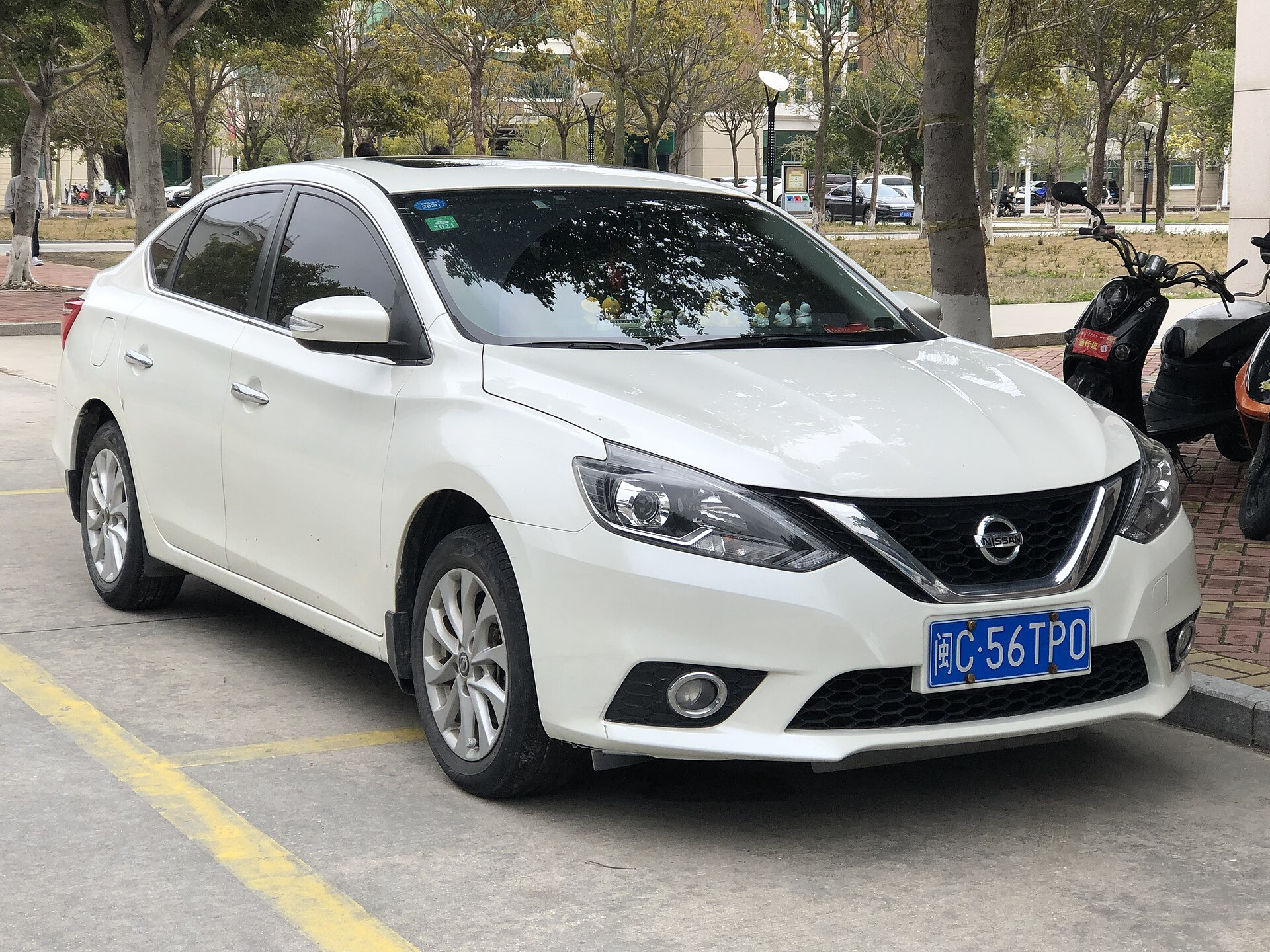 Nissan Sylphy (B17)