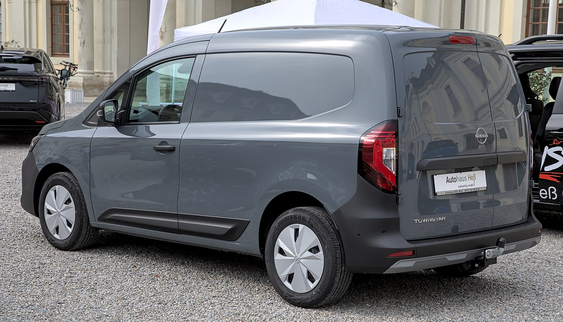 Nissan Townstar Van