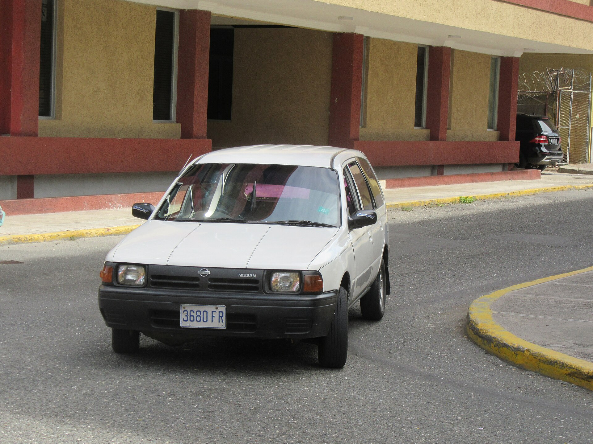 Nissan AD Y10