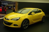 Opel Astra J GTC — снимка 3