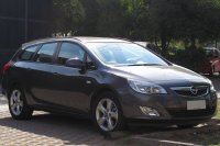 Opel Astra J Sports Tourer — снимка 3