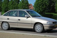 F (facelift 1994)