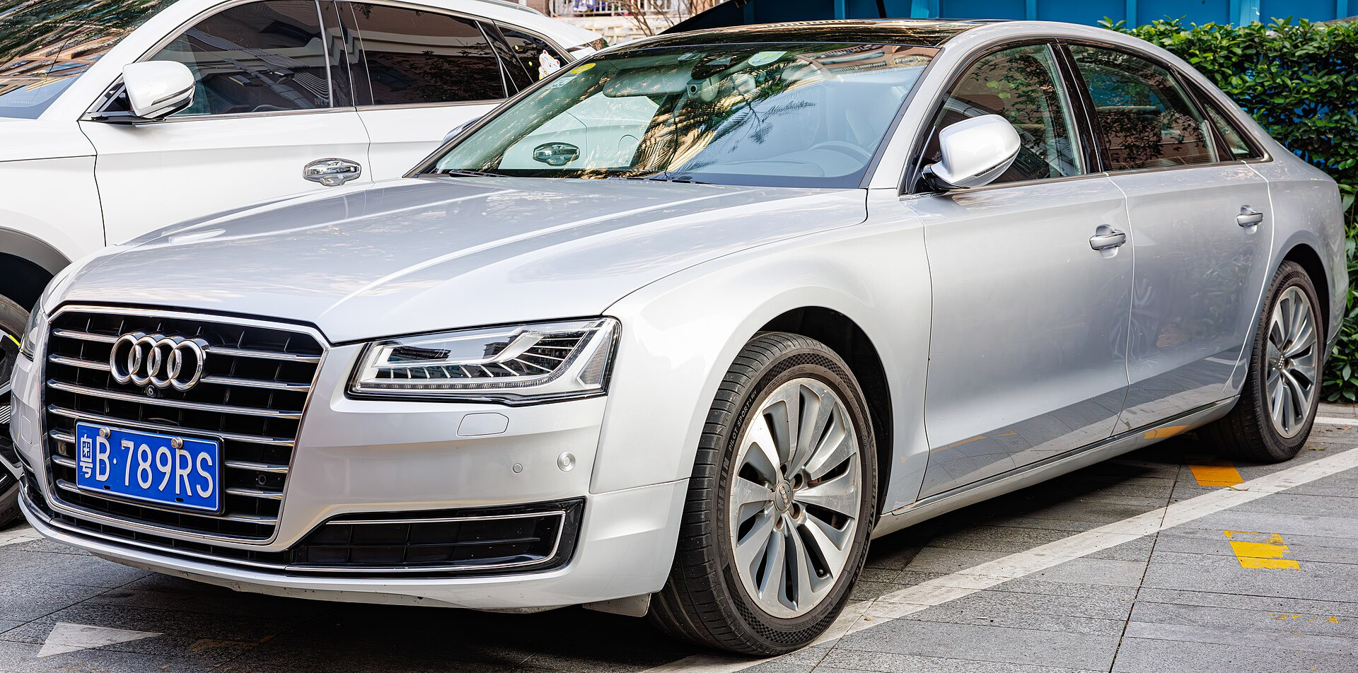 Audi A8 D4, 4H