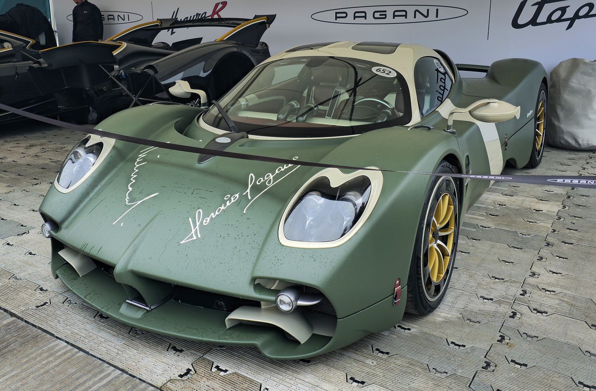 Pagani Utopia