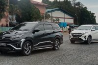 Perodua Aruz — снимка 3