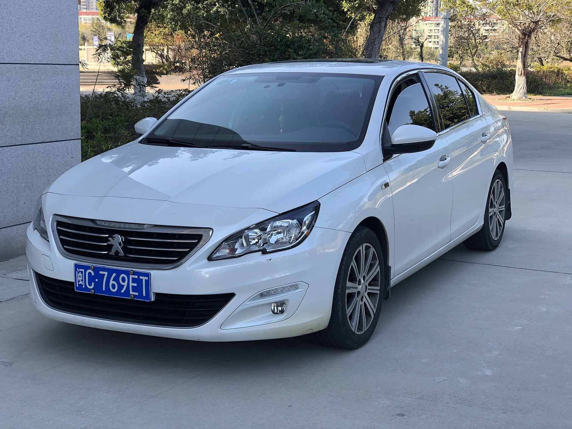 Peugeot 408 II
