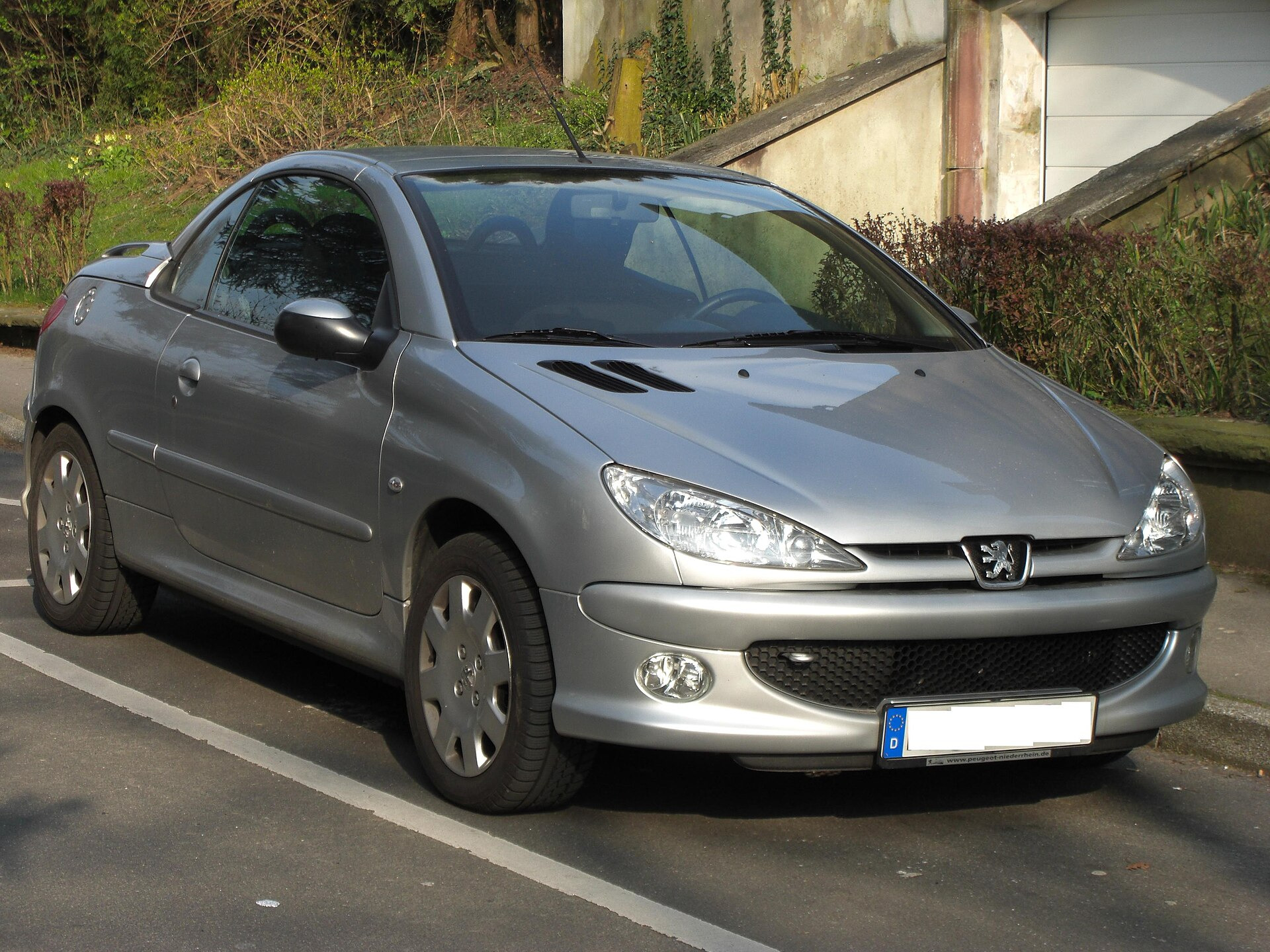 Peugeot 206 (facelift 2003)