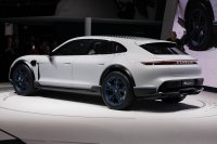 Cross Turismo Concept