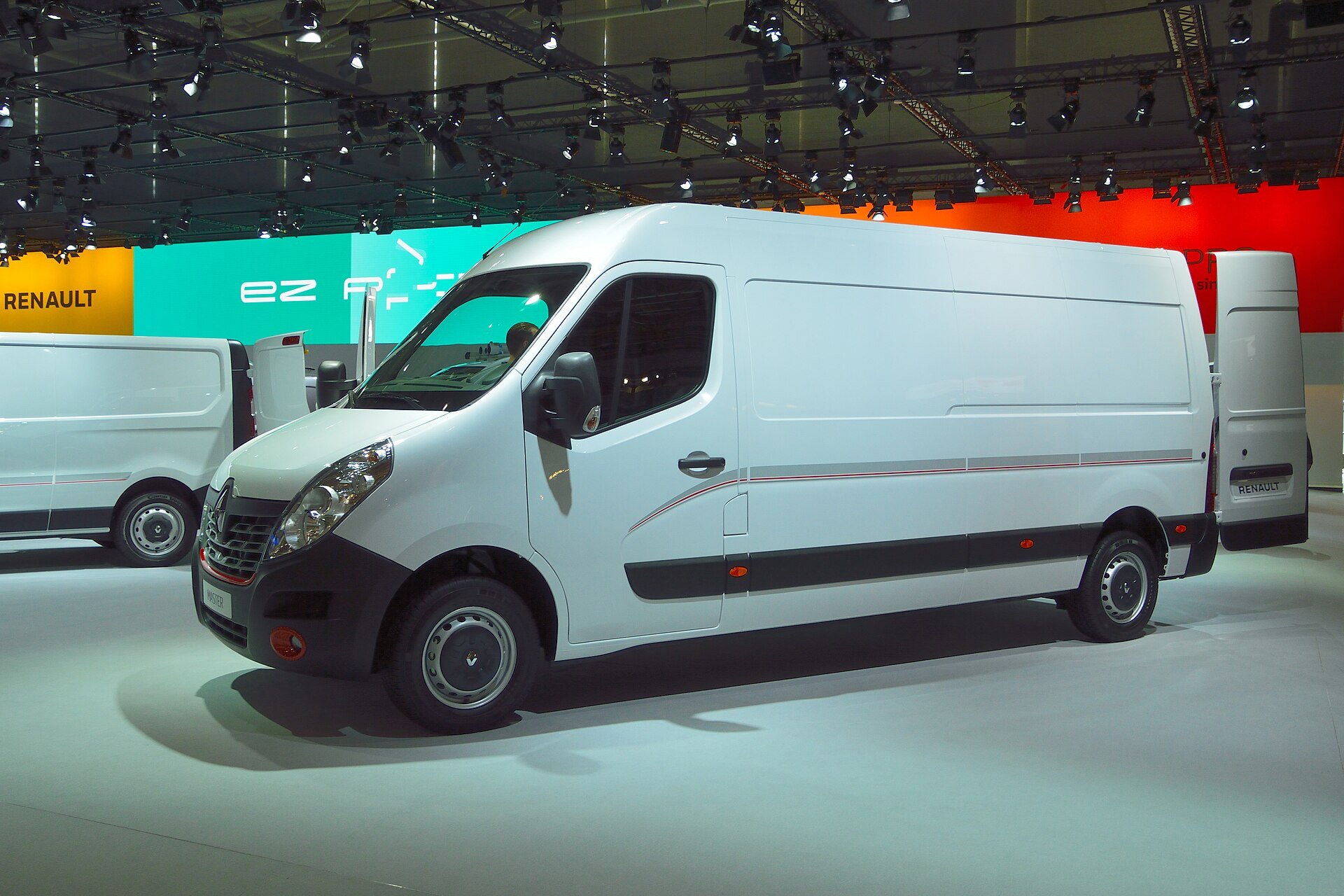 Renault Master III (Phase III, 2019) Bus